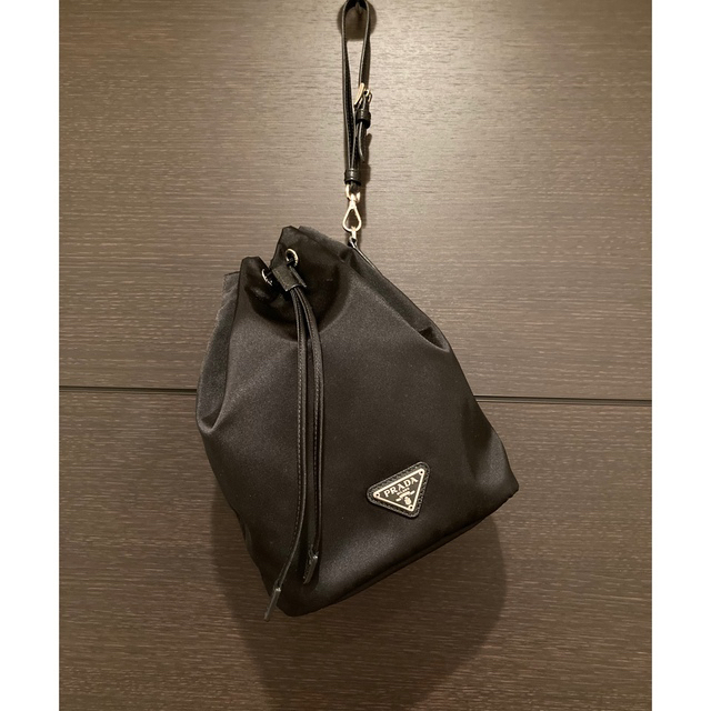 再追加販売 PRADA プラダ ナイロン 巾着 ミニバッグ ポーチ ストラップ
