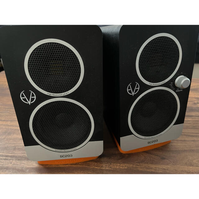 EVE AUDIO SC203