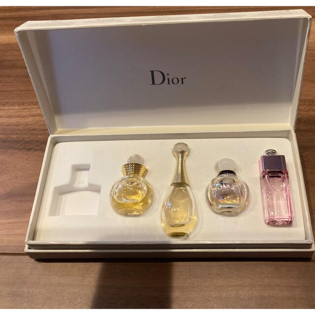 Dior(ディオール)のDior香水セット 5ml コスメ/美容の香水(香水(女性用))の商品写真