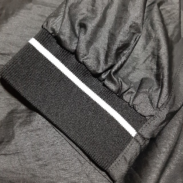 Calvin Klein(カルバンクライン)のウィンドブレーカー　黒　LL メンズのジャケット/アウター(ナイロンジャケット)の商品写真