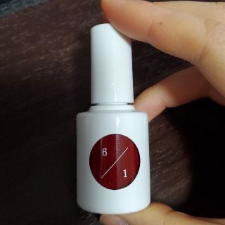 コスメキッチン(Cosme Kitchen)のuka ウカ レッドスタディ ワン 6／1 (イチブンノロク) 10ml(マニキュア)