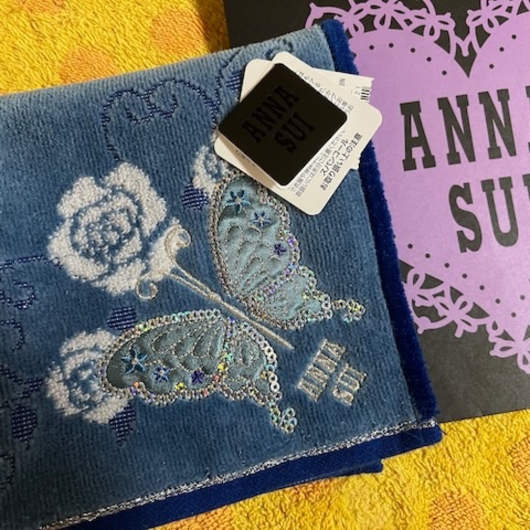 ANNA SUI(アナスイ)のアナスイ　タオルハンカチ　キラキラバタフライ レディースのファッション小物(ハンカチ)の商品写真
