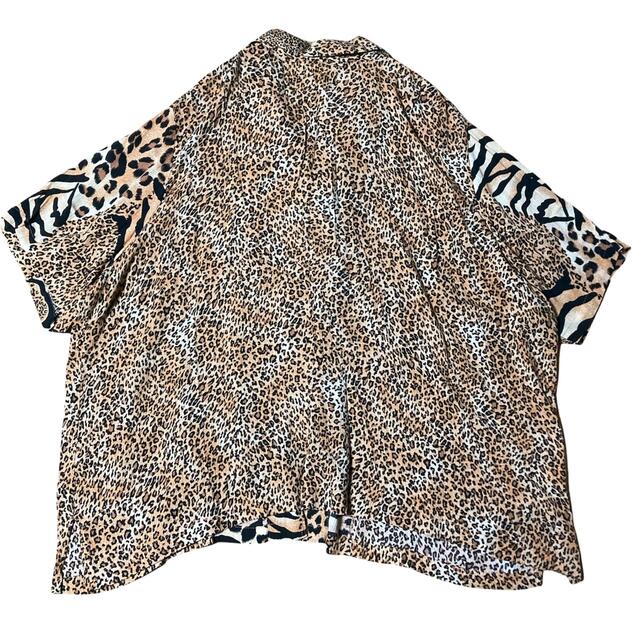 国産再入荷 レーヨンヒョウ柄シャツ 肩幅58身幅86袖丈32着丈74の通販 by FLEXINK.ONLINE's shop|ラクマ 新作入荷