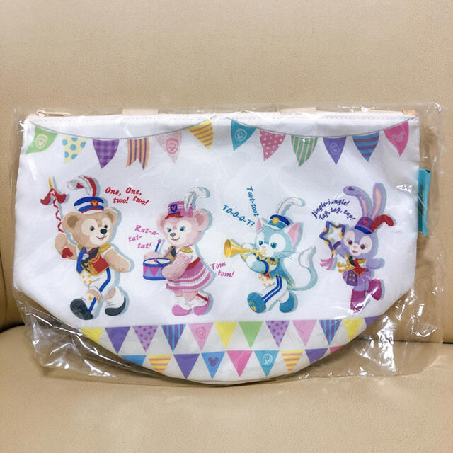 Disney(ディズニー)のダッフィー&フレンズ　スーベニアランチケース キッズ/ベビー/マタニティのこども用バッグ(ランチボックス巾着)の商品写真