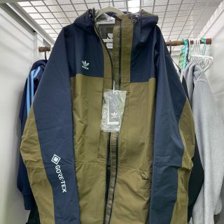 アディダス(adidas)のアディダス　マウンテンパーカー(マウンテンパーカー)