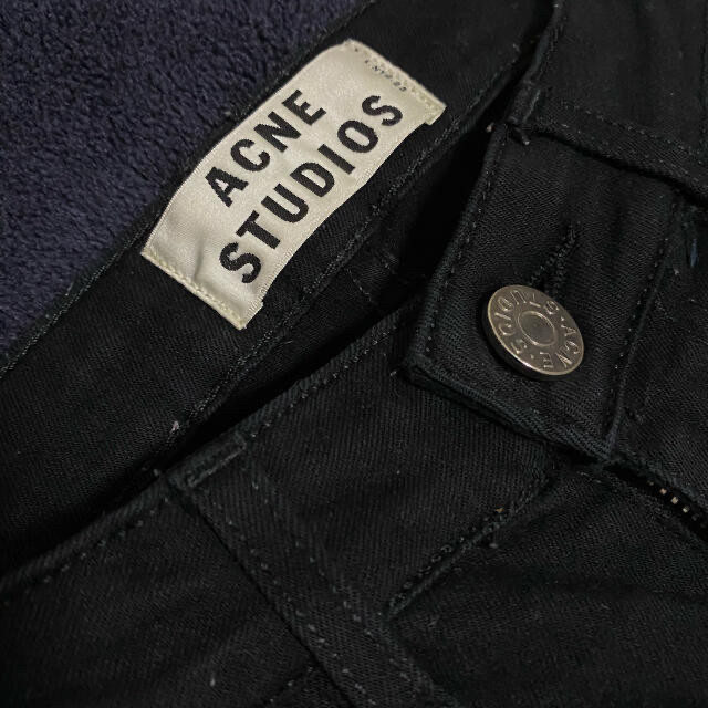 Acne Studios ブラックデニム