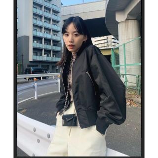 マウジー(moussy)のmoussy cropped bomber ジャケット(ブルゾン)