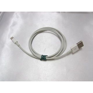 アップル(Apple)の中古品 Apple製 Lightning-USBケーブル 1m SIC-4(その他)