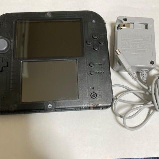 ニンテンドー2DS(ニンテンドー2DS)のNintendo2DS本体＋充電器(携帯用ゲーム機本体)