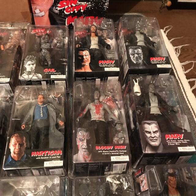 NECA 映画シンシティ フィギュア24体セットの通販 by NECA 映画シンシティ フィギュア24体セットの通販 by