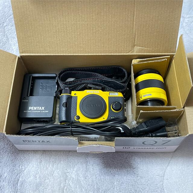 PENTAX デジタル一眼レフカメラ Q7 ズームレンズキット YELLOW 4