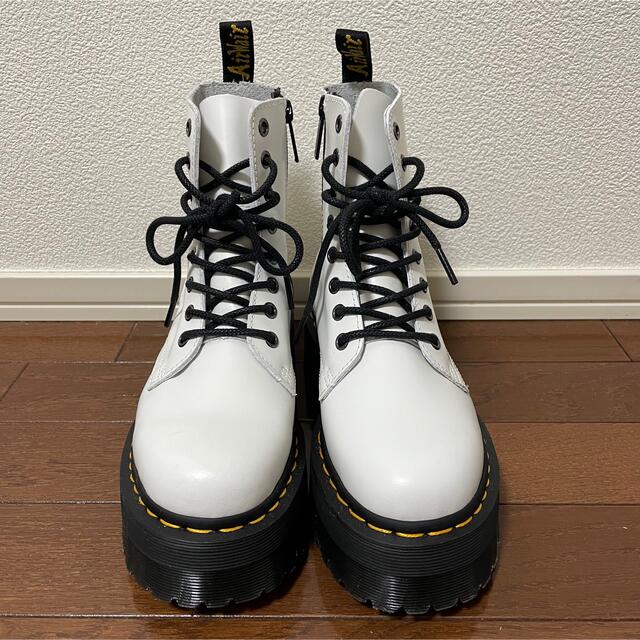 Dr.Martens 8ホーム