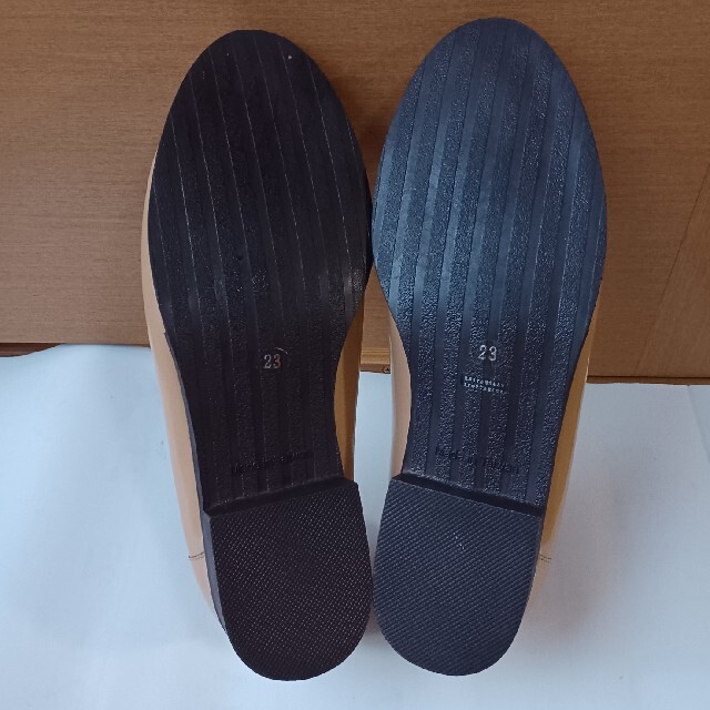 POOL SIDE(プールサイド)の23㎝ 未使用 POOLSIDE プールサイド ローファー エナメル やや型崩 レディースの靴/シューズ(ローファー/革靴)の商品写真