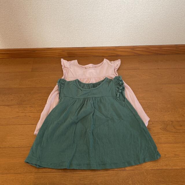 UNIQLO(ユニクロ)のUNIQLO トップス2枚セット キッズ/ベビー/マタニティのキッズ服女の子用(90cm~)(Tシャツ/カットソー)の商品写真