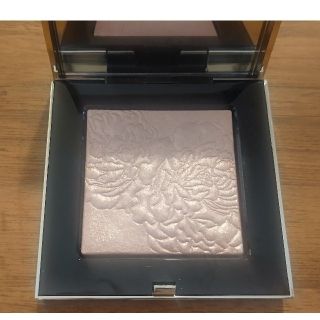 ボビイブラウン(BOBBI BROWN)のBOBBI BROWN☆ ハイライティング パウダー☆L01オパールグロウ(フェイスカラー)