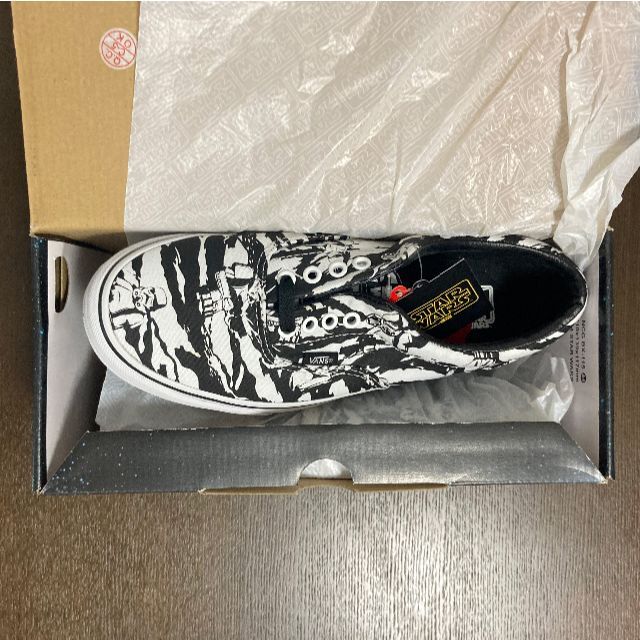 VANS(ヴァンズ)の【新品未使用】Star Wars VANS Era 27.0cm メンズの靴/シューズ(スニーカー)の商品写真