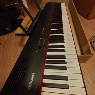 ローランド(Roland)のRoland GO:PIANO88　GO-88　電子ピアノ(電子ピアノ)