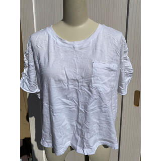 エイチアンドエム(H&M)の白シャツ(シャツ/ブラウス(半袖/袖なし))