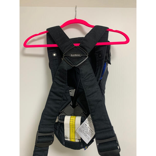 BABYBJORN(ベビービョルン)のBABY CARRIER MINI ベビーキャリアミニ キッズ/ベビー/マタニティの外出/移動用品(抱っこひも/おんぶひも)の商品写真