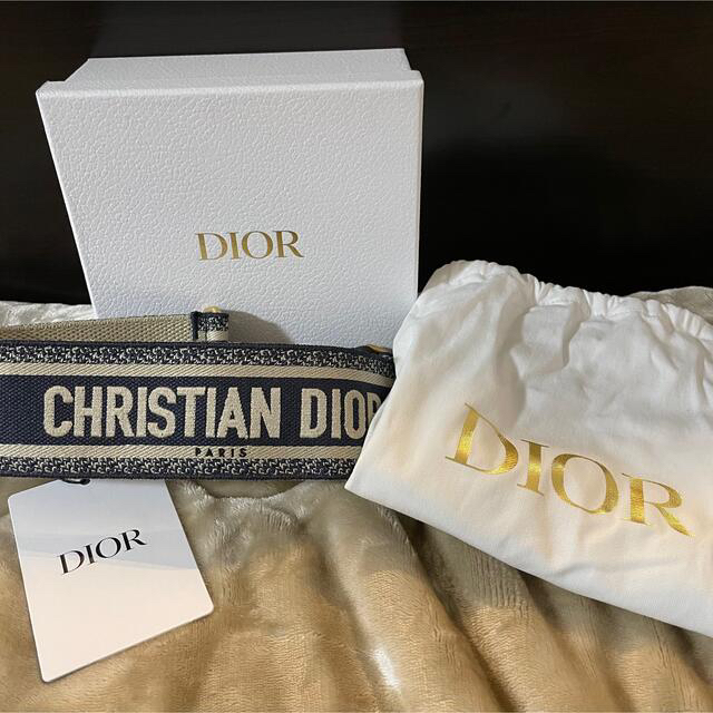 Dior(ディオール)のクリスチャン・ディオール  ショルダーストラップ  エンブロイダリー ト レディースのバッグ(ショルダーバッグ)の商品写真