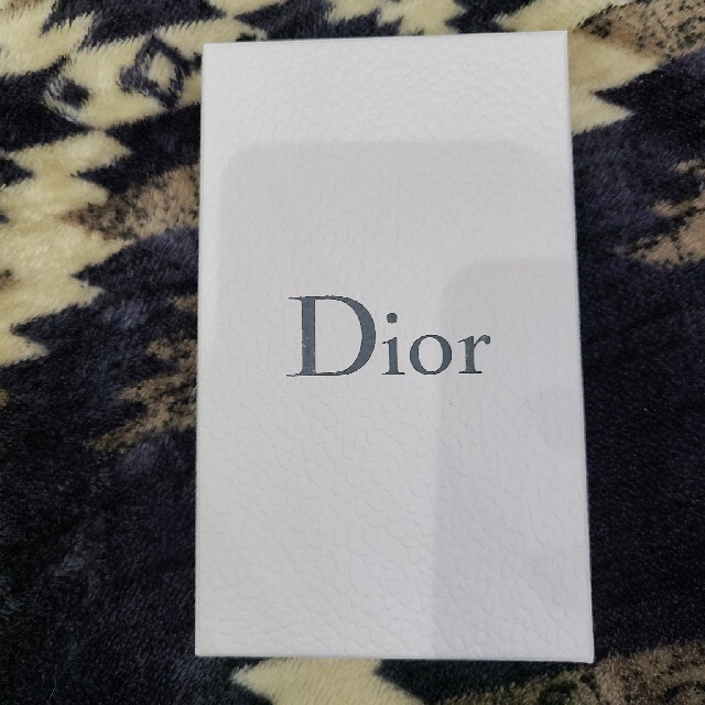 Dior(ディオール)の新品未使用 Diorヘアアクセサリー レディースのヘアアクセサリー(ヘアゴム/シュシュ)の商品写真