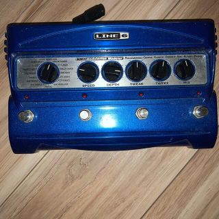 LINE6 MM4 モジュレーションモデラー(エフェクター)