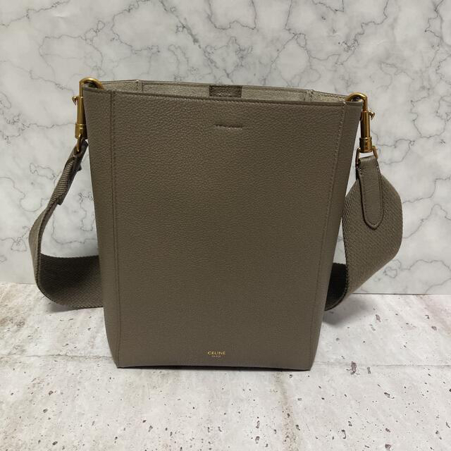 ショルダーバッグ美品　セリーヌ　CELINE サングルバケット　スモール　トープ