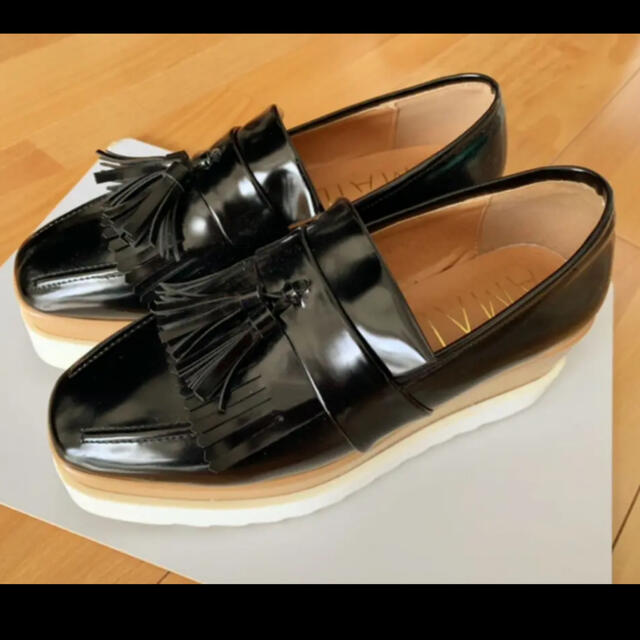 AMAIL(アマイル)のAMAIL JAGGED COLLEGE LOAFERS レディースの靴/シューズ(ローファー/革靴)の商品写真