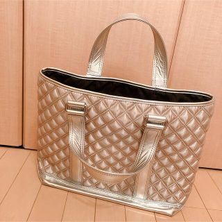 マークバイマークジェイコブス(MARC BY MARC JACOBS)の美品‼︎♡MARC キルティングバッグ シルバー(トートバッグ)