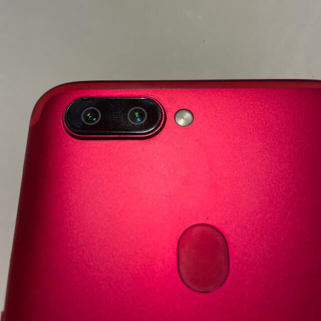 OPPO(オッポ)のOPPO SIMフリースマートフォン R11S RED スマホ/家電/カメラのスマートフォン/携帯電話(スマートフォン本体)の商品写真