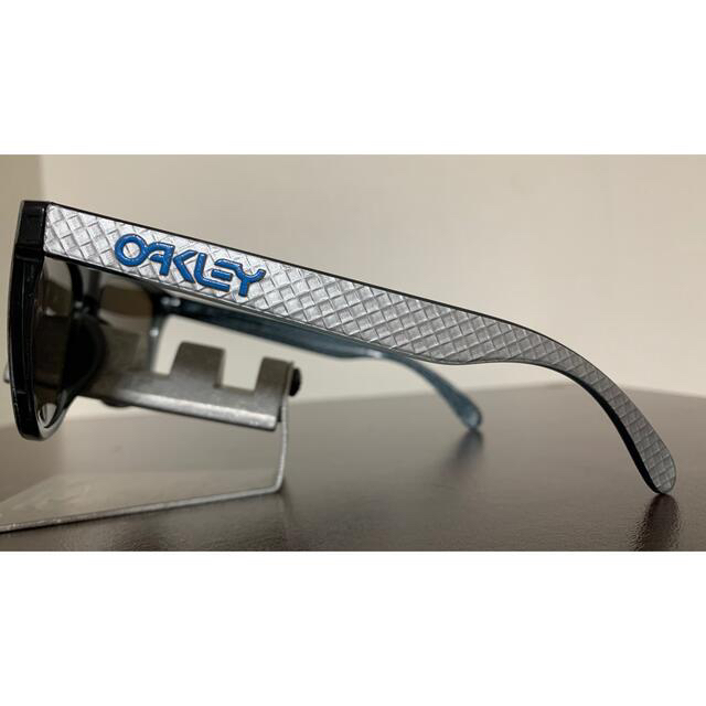 Oakley(オークリー)のオークリーウェリントンのミラーサングラス メンズのファッション小物(サングラス/メガネ)の商品写真