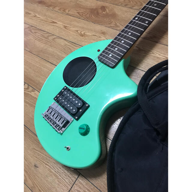 Fernandes(フェルナンデス)のZO-3ペパーミントグリーン ケース付き 楽器のギター(エレキギター)の商品写真