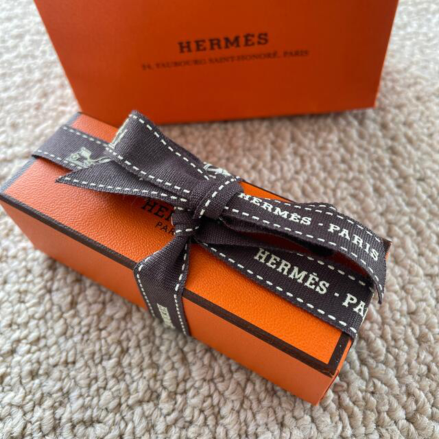 Hermes(エルメス)のHERMES リップバーム　新品未使用✨未開封✨ コスメ/美容のスキンケア/基礎化粧品(リップケア/リップクリーム)の商品写真