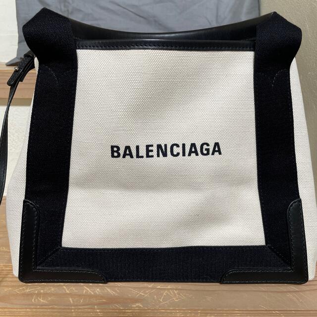 BALENCIAGA BAG(バレンシアガバッグ)の再お値下げします！美品✨BALENCIAGA バレンシアガ　バッグ レディースのバッグ(ハンドバッグ)の商品写真