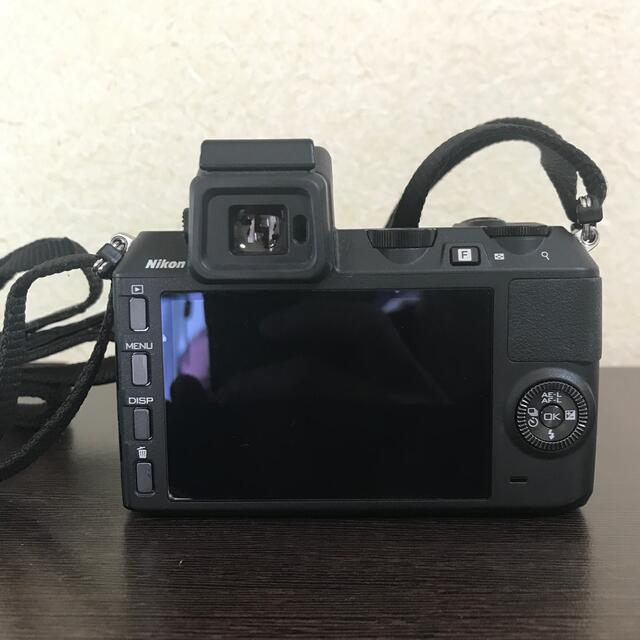 Nikon(ニコン)のNikon 1 V2 (ブラック) ミラーレス スマホ/家電/カメラのカメラ(ミラーレス一眼)の商品写真