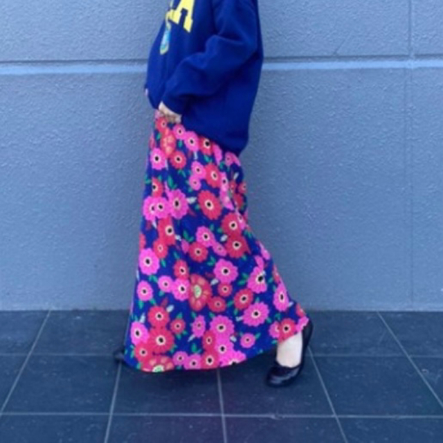 RODEO CROWNS WIDE BOWL(ロデオクラウンズワイドボウル)の【ほぼ未使用】ロデオクラウンズワイドボウル　Poppy Bloomマキシスカート レディースのスカート(ロングスカート)の商品写真