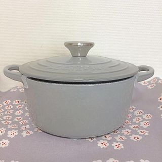 ルクルーゼ(LE CREUSET)の♡ルクルーゼ ココットロンド 18cm ミストグレー LE CREUSET 鍋(鍋/フライパン)