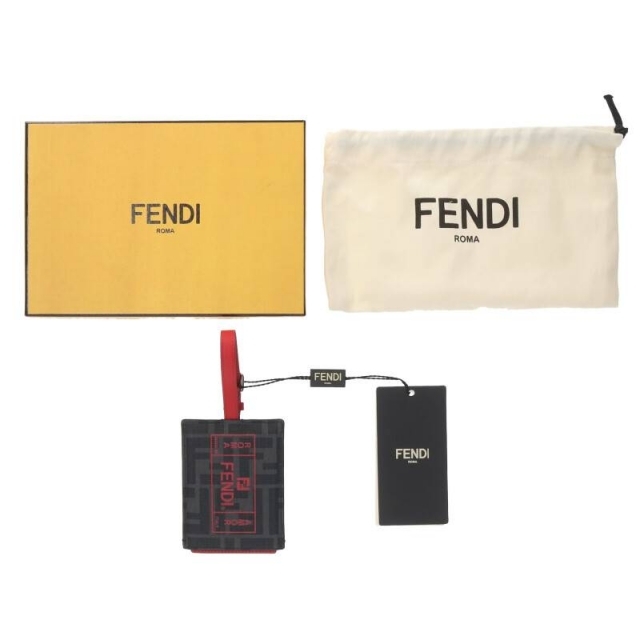 FENDI(フェンディ)のフェンディ ズッカ柄ネームタグキーホルダー メンズのファッション小物(キーホルダー)の商品写真