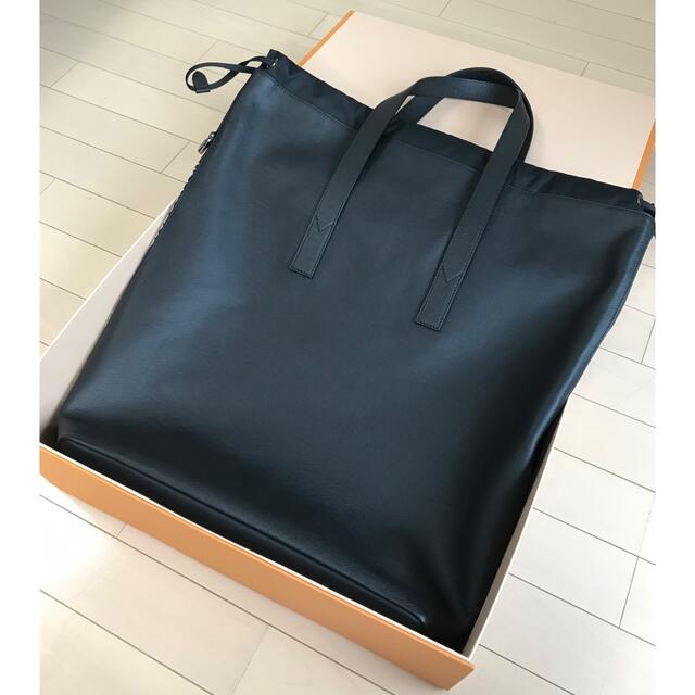 Louis Vuitton Kaba Light Taiga トートバッグ