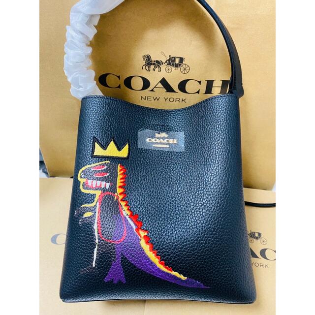 新品 コーチ　COACH×バスキア　コラボ　タウンバケット　ショルダー　カーキ