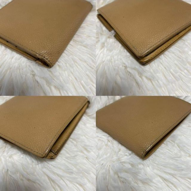 CHANEL(シャネル)のシャネル　キャビアスキン　ココマーク　二つ折り　シールあり レディースのファッション小物(財布)の商品写真