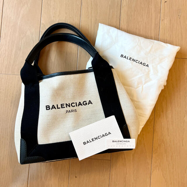 Balenciaga(バレンシアガ)のバレンシアガ　ロゴ　キャンパストート　XS レディースのバッグ(トートバッグ)の商品写真