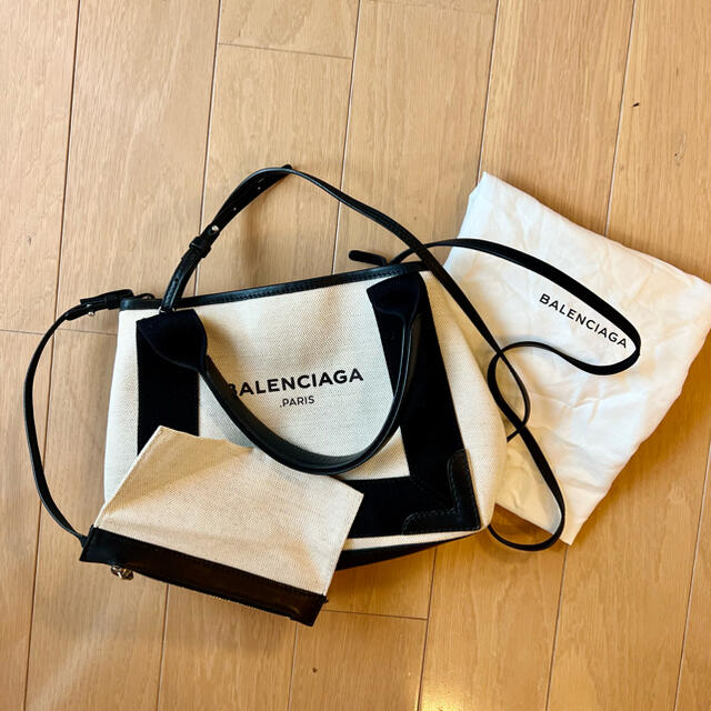 Balenciaga(バレンシアガ)のバレンシアガ　ロゴ　キャンパストート　XS レディースのバッグ(トートバッグ)の商品写真