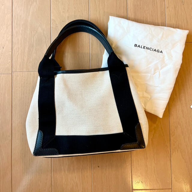 Balenciaga(バレンシアガ)のバレンシアガ　ロゴ　キャンパストート　XS レディースのバッグ(トートバッグ)の商品写真