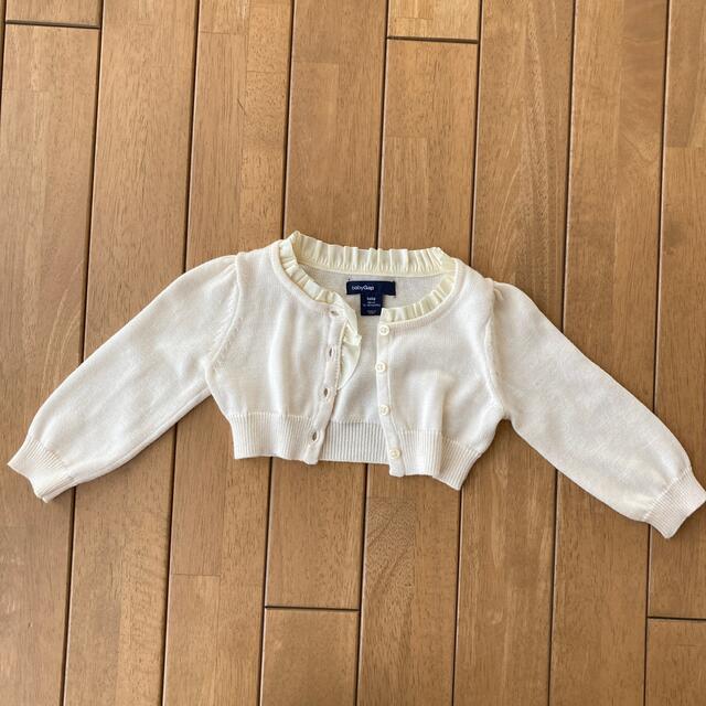 babyGAP(ベビーギャップ)の【未使用】babyGap  80センチ　長袖カーディガン　ボレロ キッズ/ベビー/マタニティのベビー服(~85cm)(カーディガン/ボレロ)の商品写真