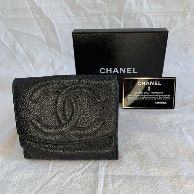 CHANEL(シャネル)のCHANEL　シャネル　折りたたみ財布 レディースのファッション小物(財布)の商品写真