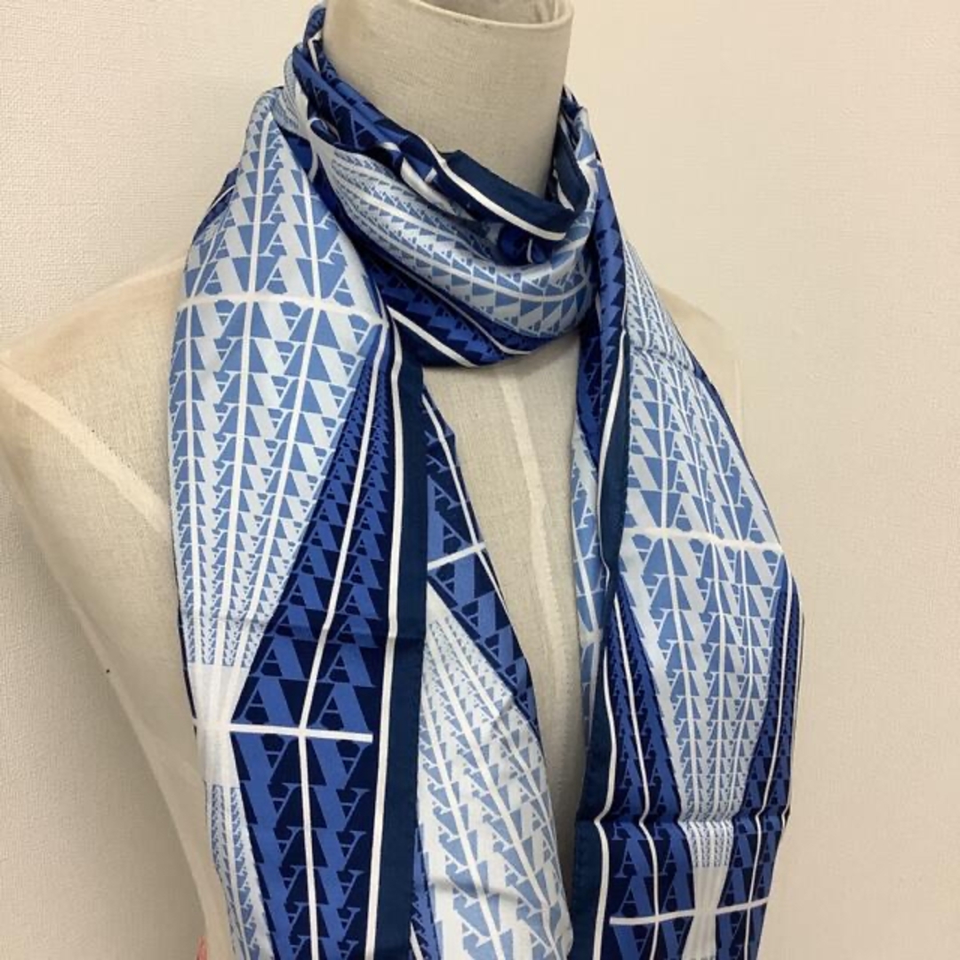 AQUA SCUTUM(アクアスキュータム)のスカーフ　アクアスキュータム　r058 レディースのファッション小物(バンダナ/スカーフ)の商品写真