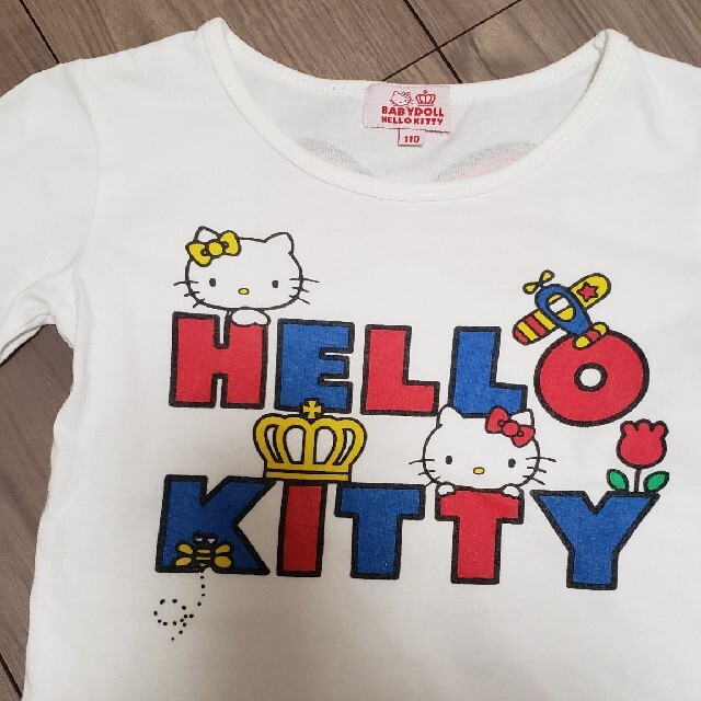 BABYDOLL(ベビードール)のBABY DOLL ハローキティロングTシャツ キッズ/ベビー/マタニティのキッズ服女の子用(90cm~)(Tシャツ/カットソー)の商品写真