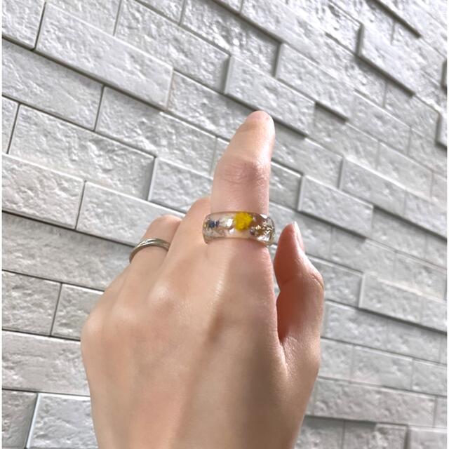 レジンリング　指輪　かすみ草　大人可愛い　キラキラ　プチプラ　春リング　15号 レディースのアクセサリー(リング(指輪))の商品写真