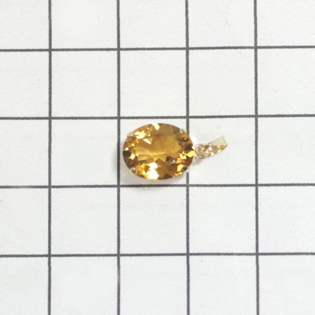 新品 K18YG シトリン ペンダントトップ 2.00ct レディースのアクセサリー(ネックレス)の商品写真